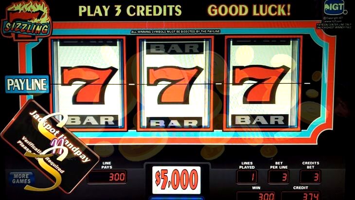 Free Sevens High Slot Machine